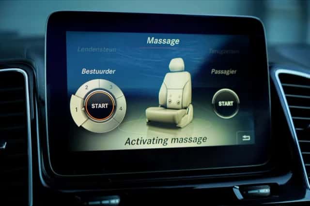 Mercedes-Benz GLE (2016) thumbnail 52