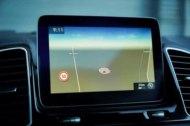 Mercedes-Benz GLE (2016) thumbnail 56