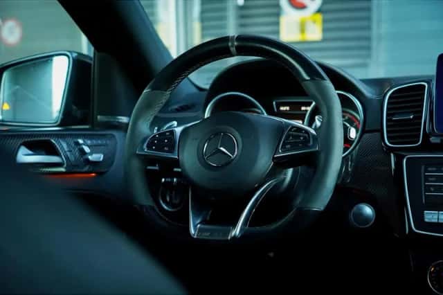 Mercedes-Benz GLE (2016) thumbnail 64