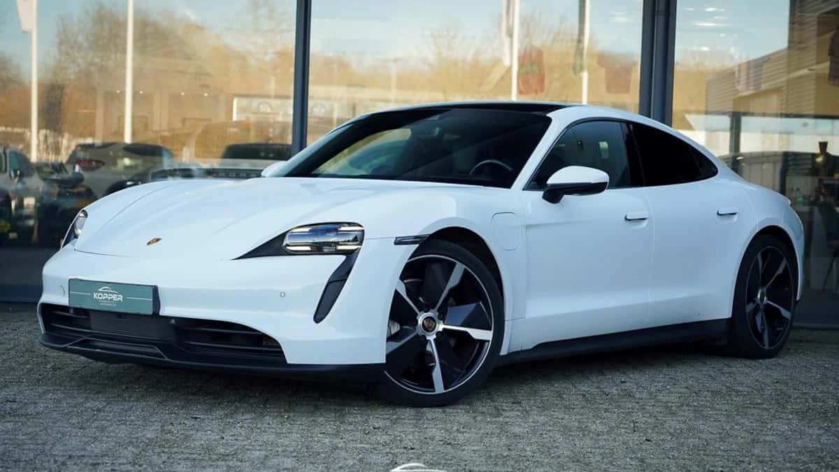 Porsche Taycan (2021) — foto 1