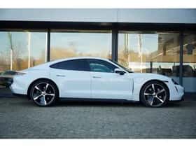Porsche Taycan (2021) thumbnail 13