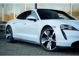 Porsche Taycan (2021) thumbnail 24
