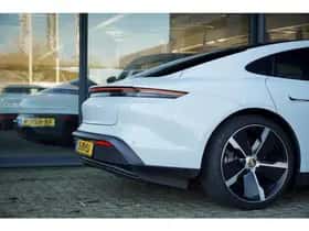 Porsche Taycan (2021) thumbnail 40