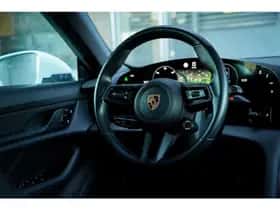 Porsche Taycan (2021) thumbnail 42