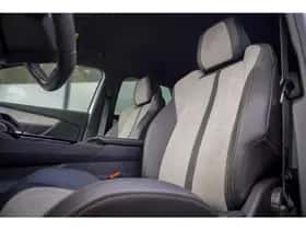 Peugeot 3008 (2021) thumbnail 2