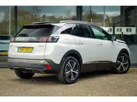 Peugeot 3008 (2021) thumbnail 4