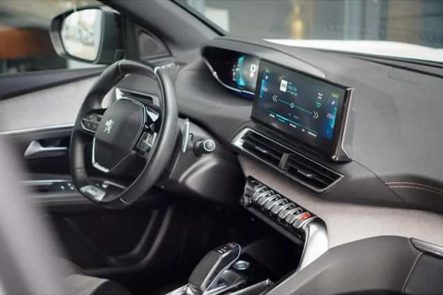 Peugeot 3008 (2021) thumbnail 34