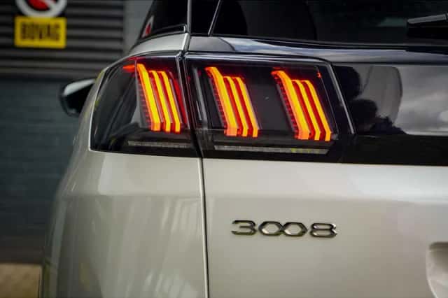 Peugeot 3008 (2021) thumbnail 38