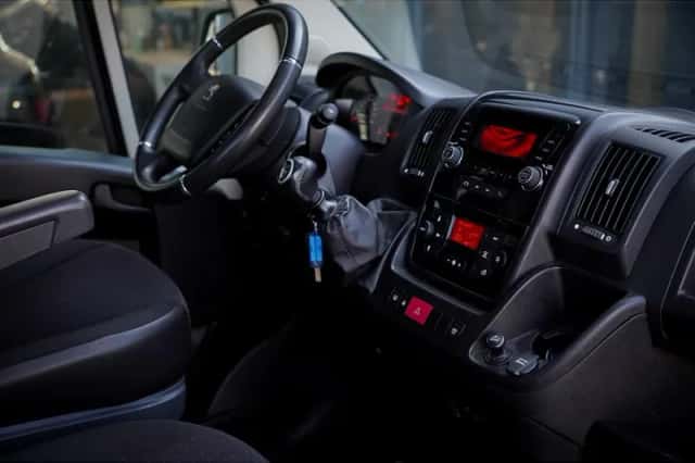 Peugeot Boxer (2021) thumbnail 34