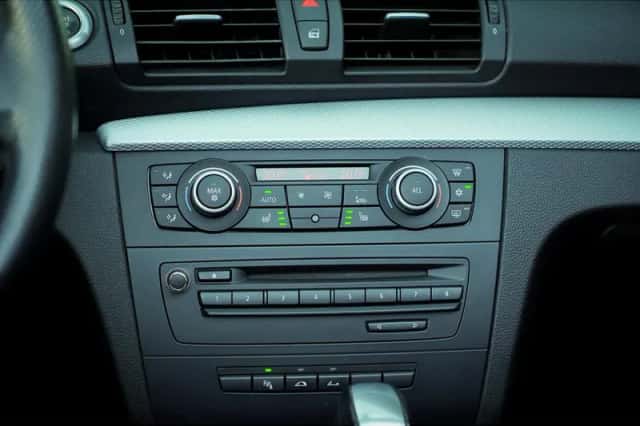 BMW 1-Serie (2010) thumbnail 43