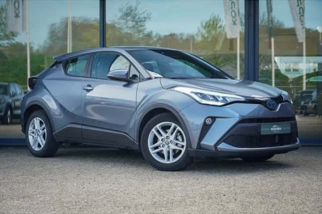 Toyota C-HR (2023) thumbnail 12