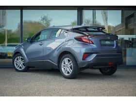 Toyota C-HR (2023) thumbnail 14