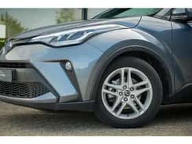 Toyota C-HR (2023) thumbnail 23