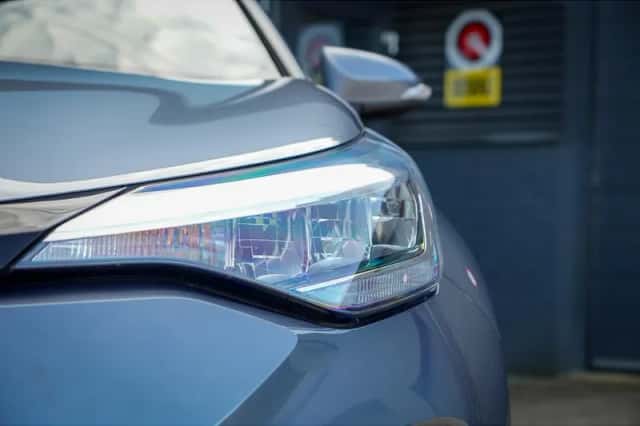 Toyota C-HR (2023) thumbnail 24