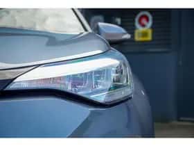 Toyota C-HR (2023) thumbnail 24