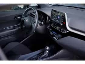Toyota C-HR (2023) thumbnail 37