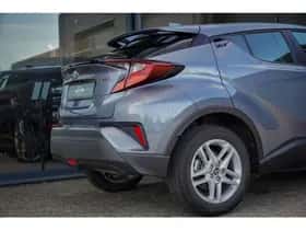 Toyota C-HR (2023) thumbnail 38