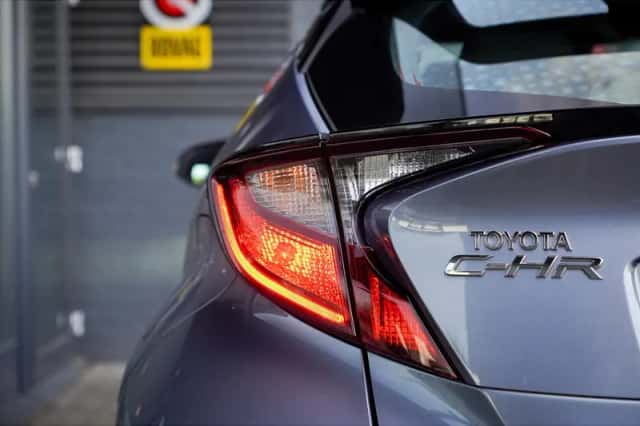 Toyota C-HR (2023) thumbnail 40
