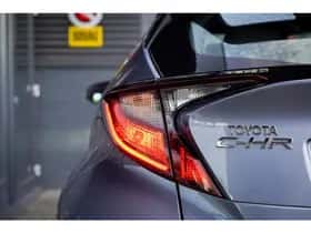 Toyota C-HR (2023) thumbnail 40