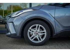 Toyota C-HR (2023) thumbnail 46