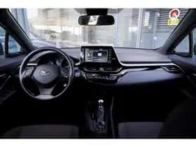 Toyota C-HR (2023) thumbnail 7