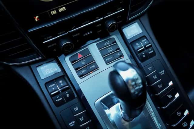 Porsche Panamera (2013) thumbnail 19