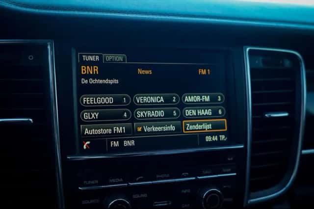 Porsche Panamera (2013) thumbnail 23