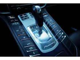 Porsche Panamera (2013) thumbnail 30