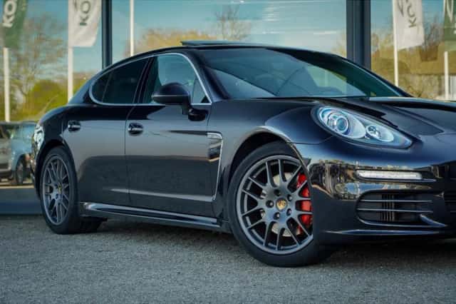 Porsche Panamera (2013) thumbnail 39