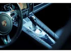 Porsche Panamera (2013) thumbnail 47