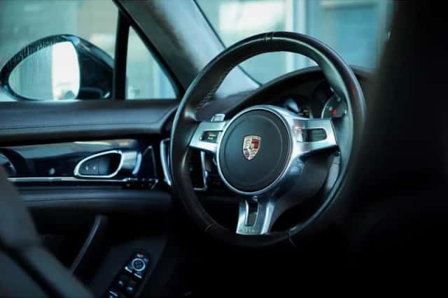 Porsche Panamera (2013) thumbnail 48