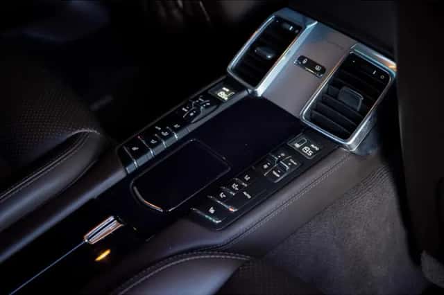 Porsche Panamera (2013) thumbnail 49