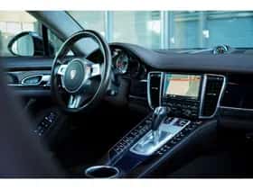 Porsche Panamera (2013) thumbnail 50