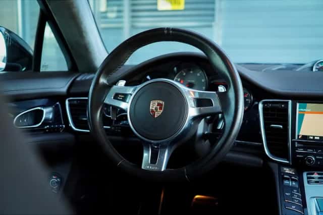 Porsche Panamera (2013) thumbnail 51
