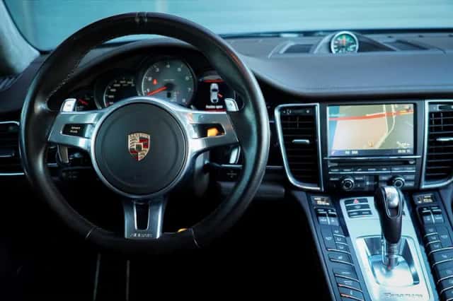 Porsche Panamera (2013) thumbnail 52