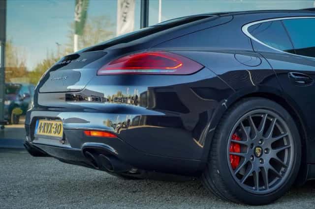 Porsche Panamera (2013) thumbnail 56