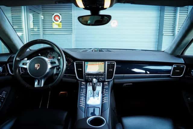 Porsche Panamera (2013) thumbnail 7