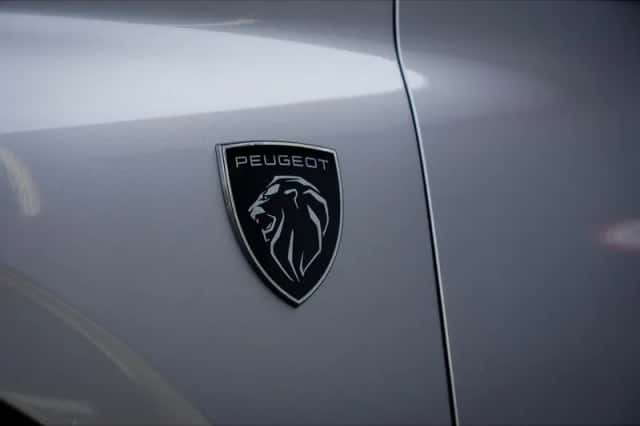 Peugeot 308 (2024) thumbnail 25