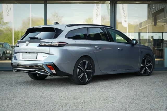 Peugeot 308 (2024) thumbnail 4