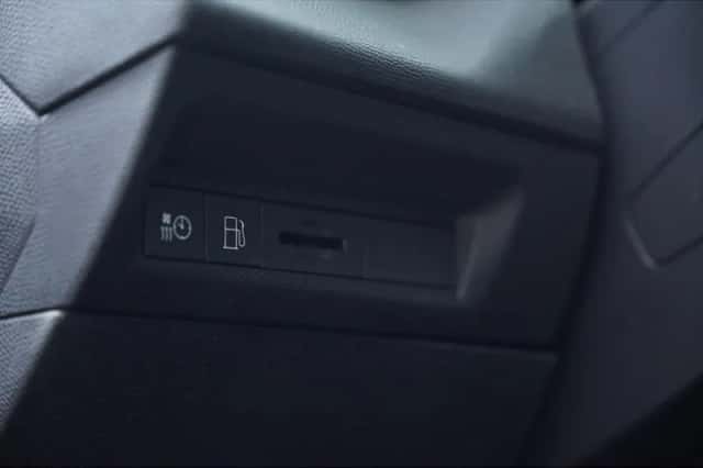 Peugeot 308 (2024) thumbnail 31
