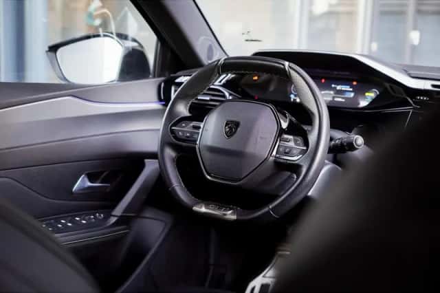 Peugeot 308 (2024) thumbnail 38