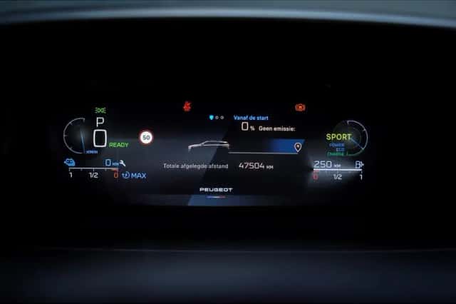 Peugeot 308 (2024) thumbnail 5