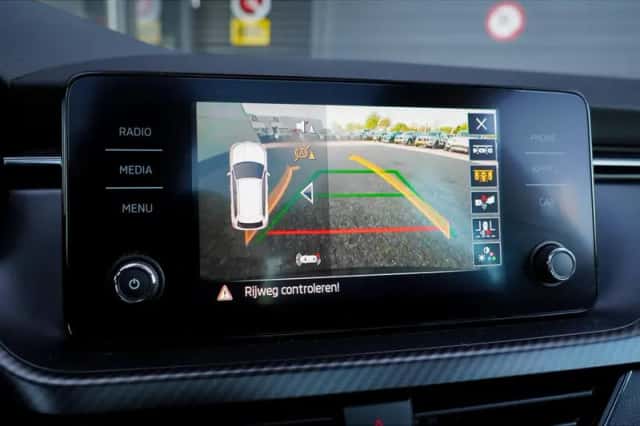 Škoda Kamiq (2023) thumbnail 30