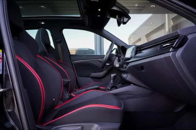 Škoda Kamiq (2023) thumbnail 32