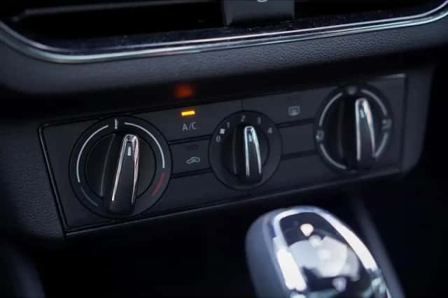 Škoda Kamiq (2023) thumbnail 42