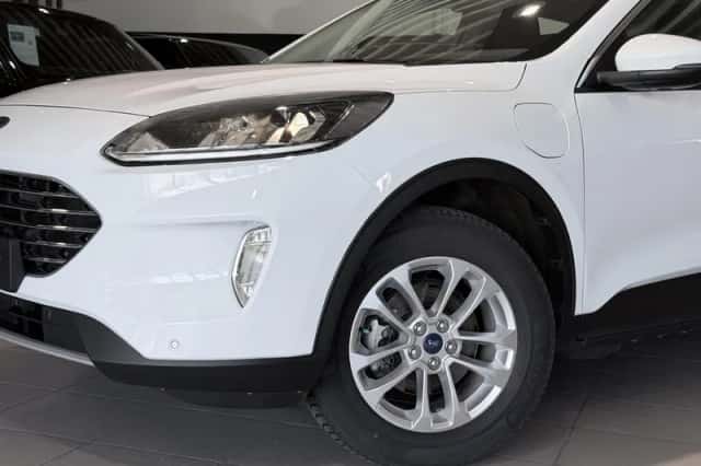 Ford Kuga (2022) thumbnail 9