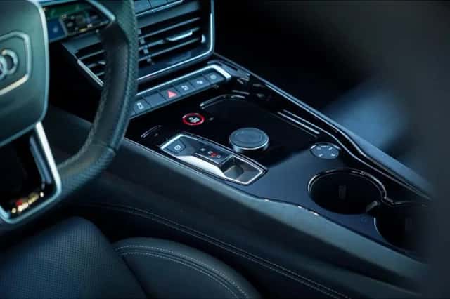 Audi e-tron GT (2023) thumbnail 16