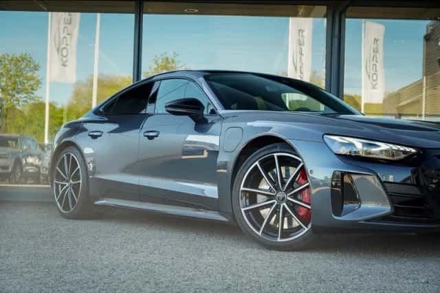 Audi e-tron GT (2023) thumbnail 30