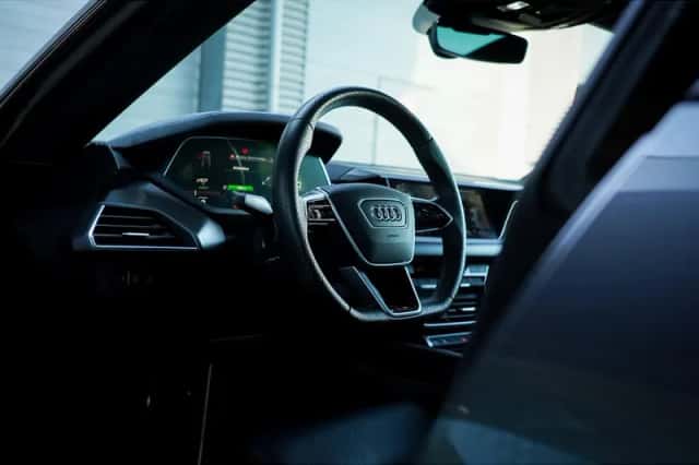 Audi e-tron GT (2023) thumbnail 6