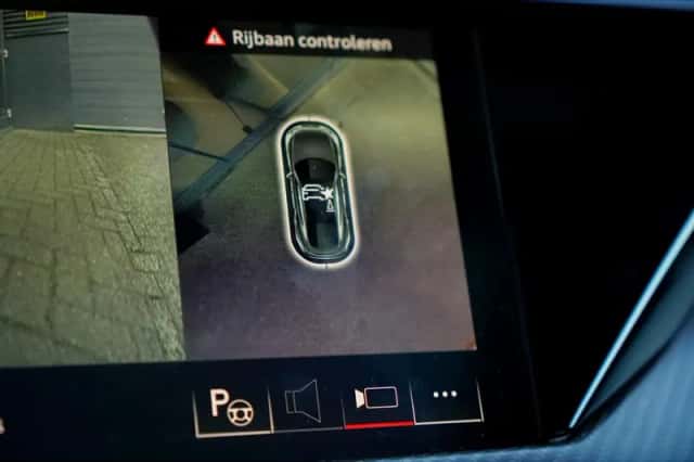 Audi e-tron GT (2023) thumbnail 55